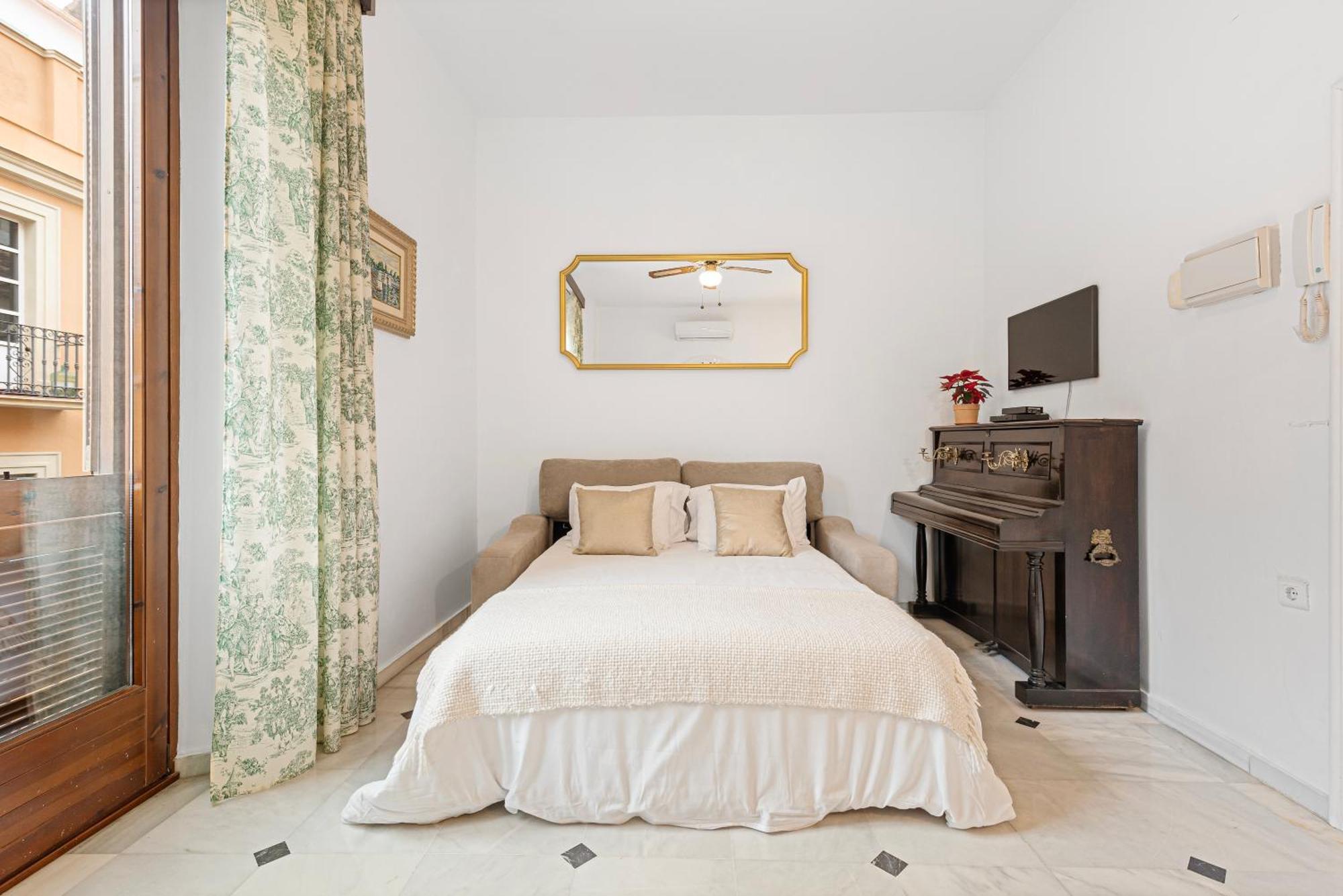 Trinidad Grund Centro Apartment Malaga Luaran gambar